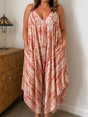 En Crème Auggie Tie Dye Split Leg Romper Large NWT Boho Flowy V-Neck Rayon